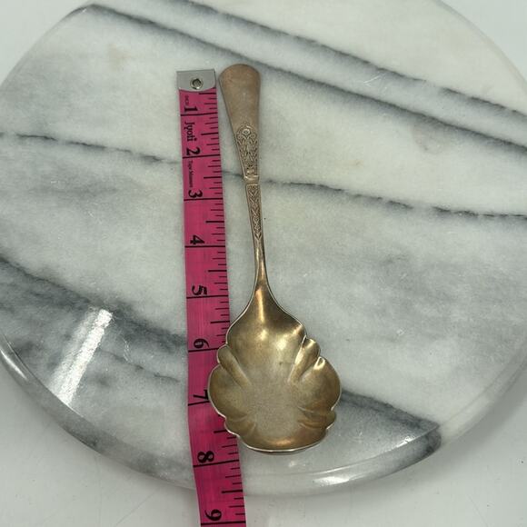 Antique Reed & Barton scalloped silver plated shell serving spoon - Picture 5 of 5
